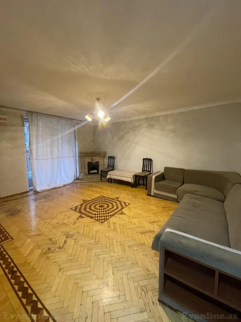 Satılır 1 otaqlı Mənzil Köhnə tikili 40 m² İnşaatçılar m. - şəkil 2