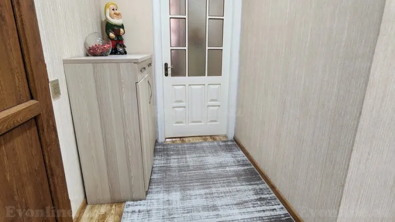 Satılır 3 otaqlı Mənzil Köhnə tikili 60 m² 8-ci kilometr