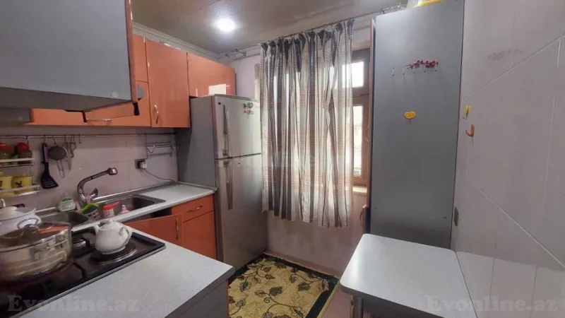 Satılır 4 otaqlı Mənzil Köhnə tikili 80 m² Neftçilər m. - şəkil 5