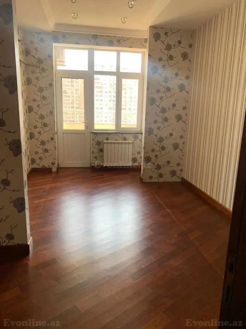 Satılır 3 otaqlı Mənzil Yeni tikili 130 m² Həzi Aslanov m. - şəkil 6