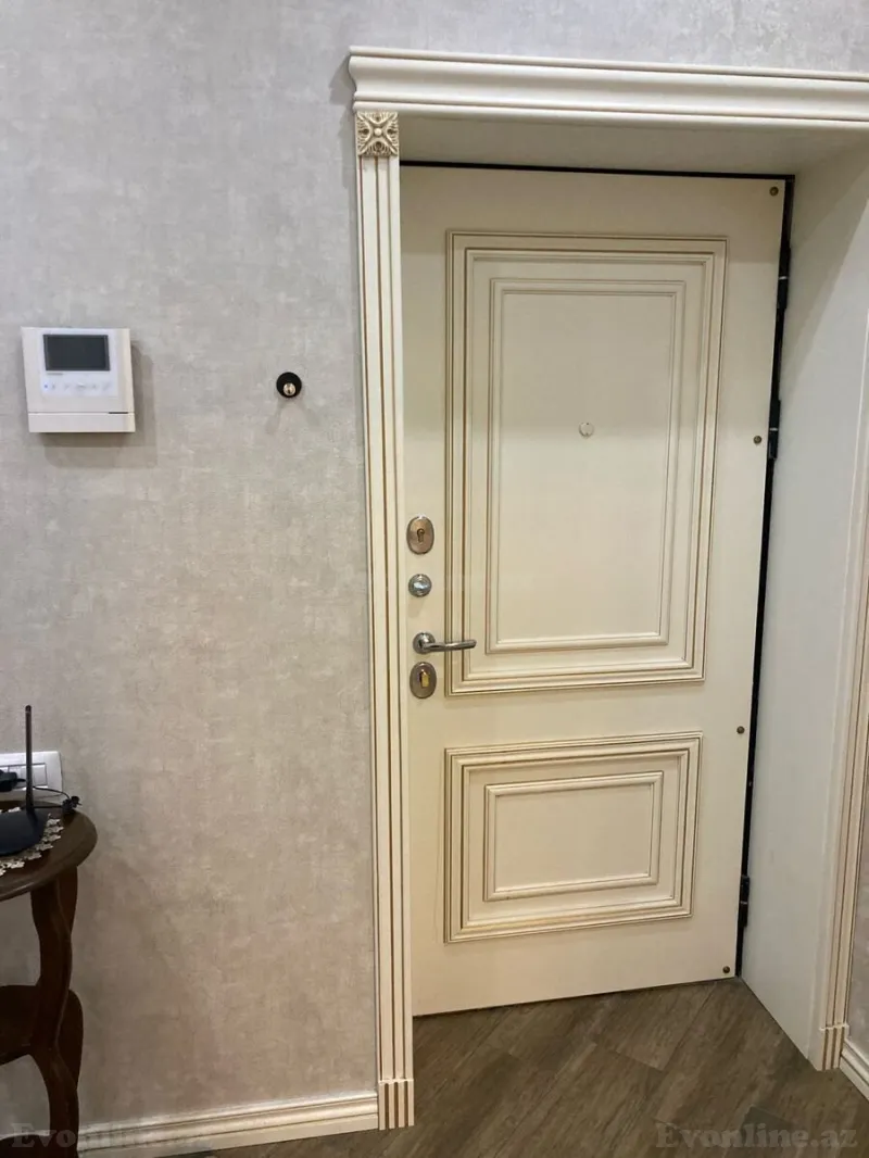 Kirayə verilir 3 otaqlı Mənzil Yeni tikili 128 m² Xətai m. - şəkil 2