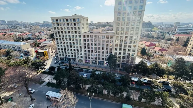 Satılır 4 otaqlı Mənzil Yeni tikili 145 m² Sabunçu r. - şəkil 2