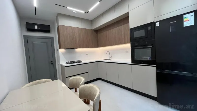 Kirayə verilir 3 otaqlı Mənzil Yeni tikili 145 m² 8 Noyabr m. - şəkil 17