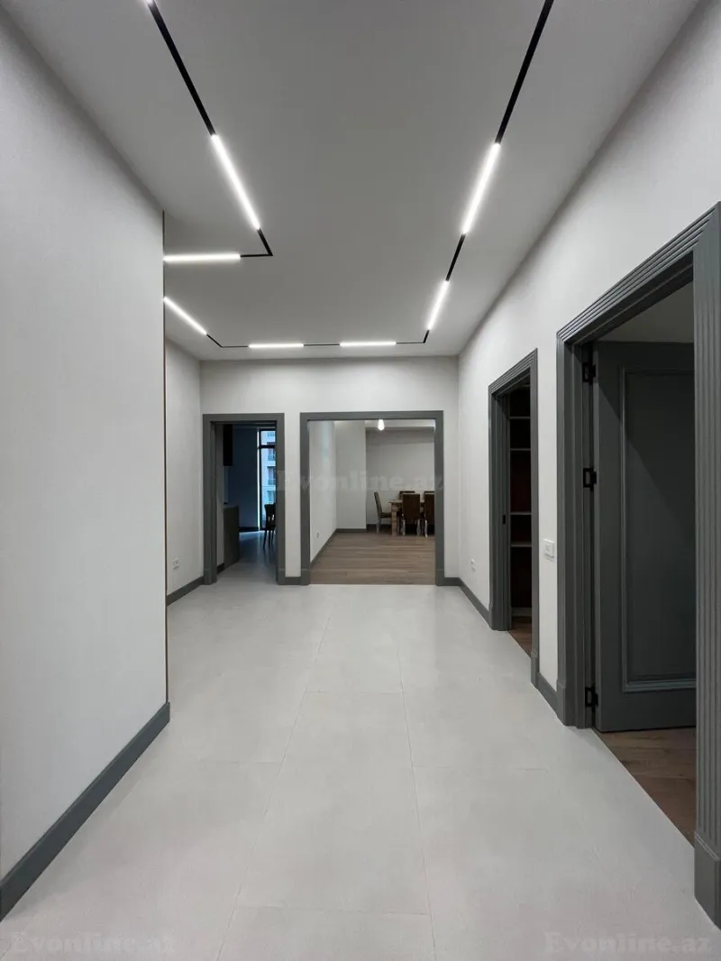 Kirayə verilir 3 otaqlı Mənzil Yeni tikili 145 m² 8 Noyabr m. - şəkil 21