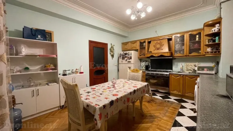 Satılır 4 otaqlı Mənzil Yeni tikili 140 m² Nərimanov r. - şəkil 8