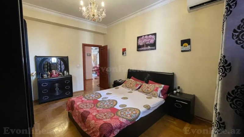 Satılır 4 otaqlı Mənzil Yeni tikili 140 m² Nərimanov r. - şəkil 14