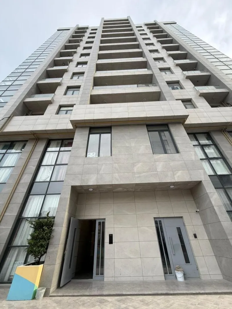 Kirayə verilir 2 otaqlı Mənzil Yeni tikili 77 m² Nərimanov r. - şəkil 2