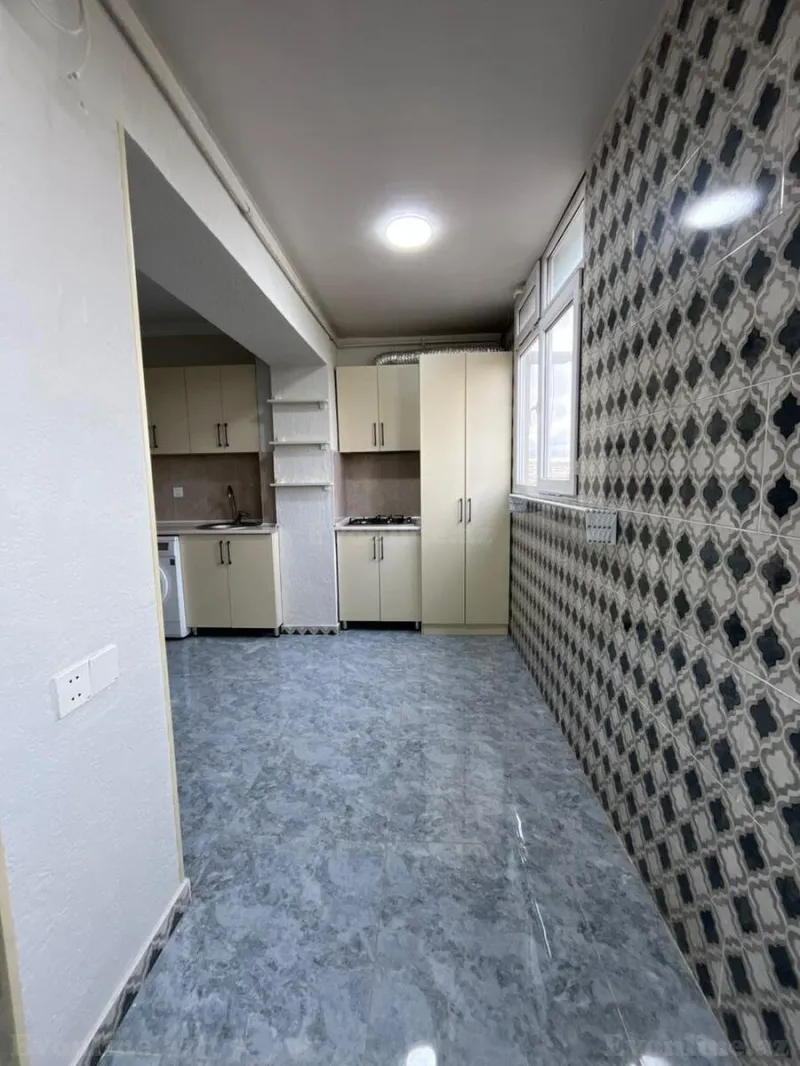 Satılır 2 otaqlı Mənzil Köhnə tikili 60 m² Gənclik m.