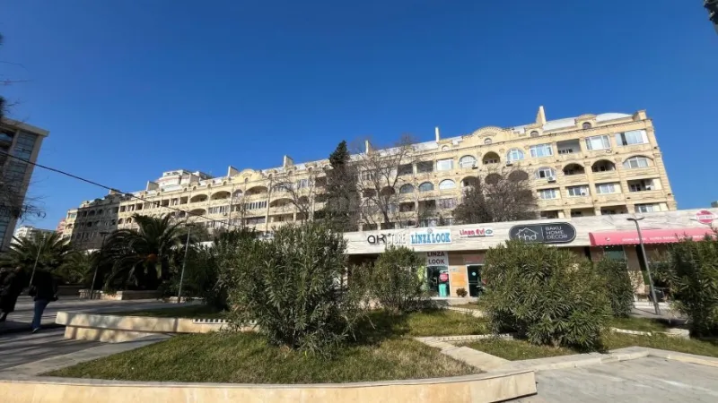 Satılır 3 otaqlı Mənzil Köhnə tikili 60 m² Gənclik m.