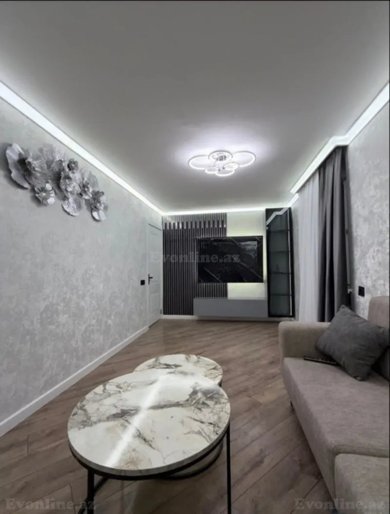 Satılır 2 otaqlı Mənzil Köhnə tikili 40 m² Gənclik m.