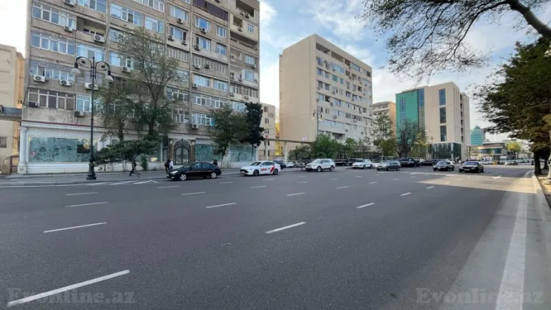 Satılır 1 otaqlı Mənzil Köhnə tikili 37 m² Gənclik m. - şəkil 2