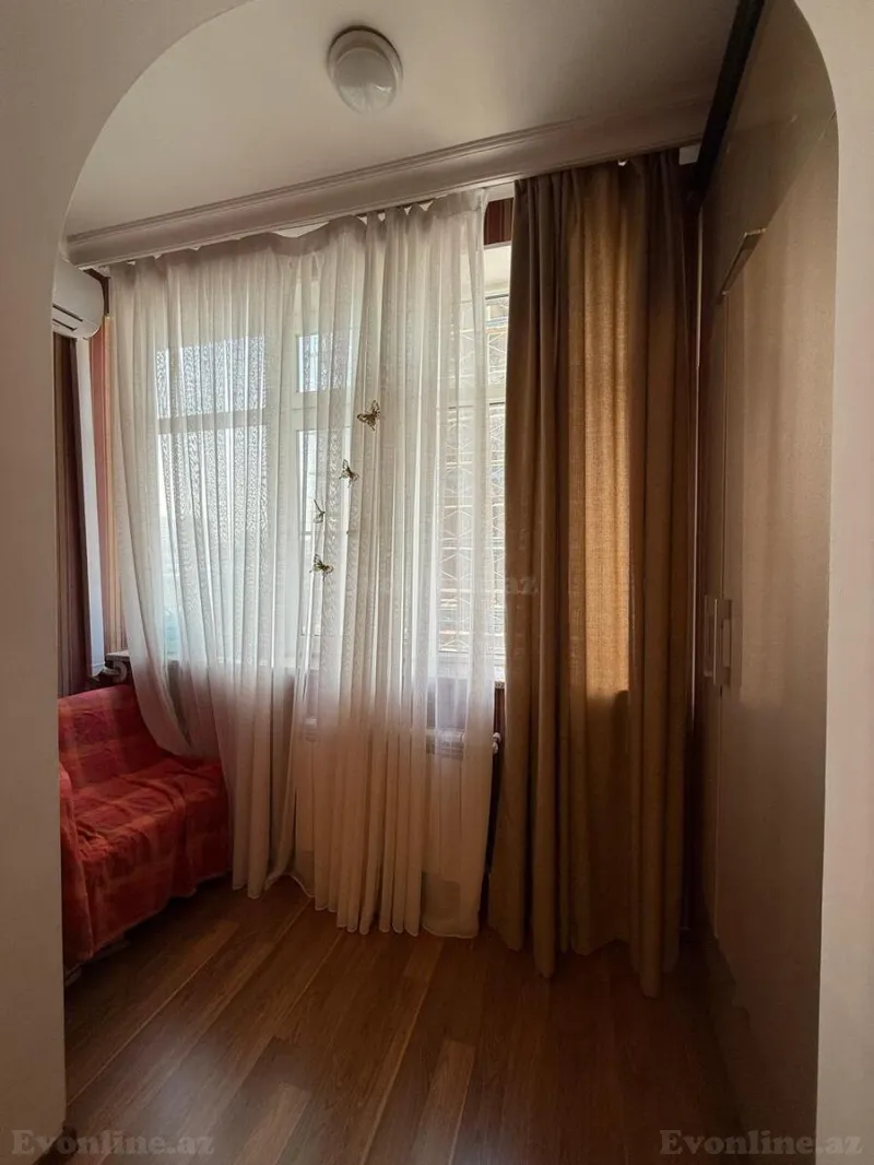 Kirayə verilir 3 otaqlı Mənzil Köhnə tikili 92 m² Nərimanov r. - şəkil 6