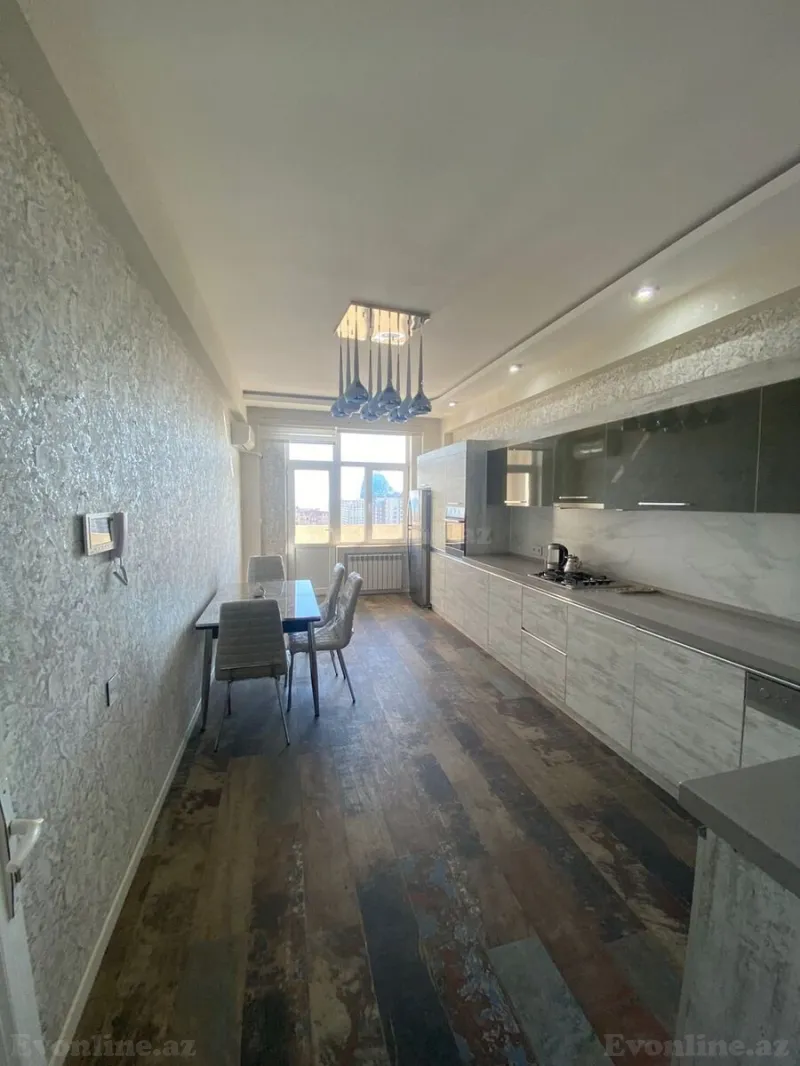 Kirayə verilir 3 otaqlı Mənzil Yeni tikili 160 m² Xətai m. - şəkil 7