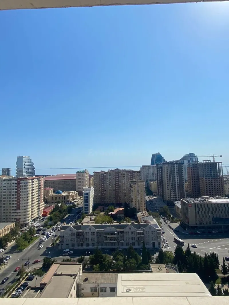 Kirayə verilir 3 otaqlı Mənzil Yeni tikili 160 m² Xətai m. - şəkil 14