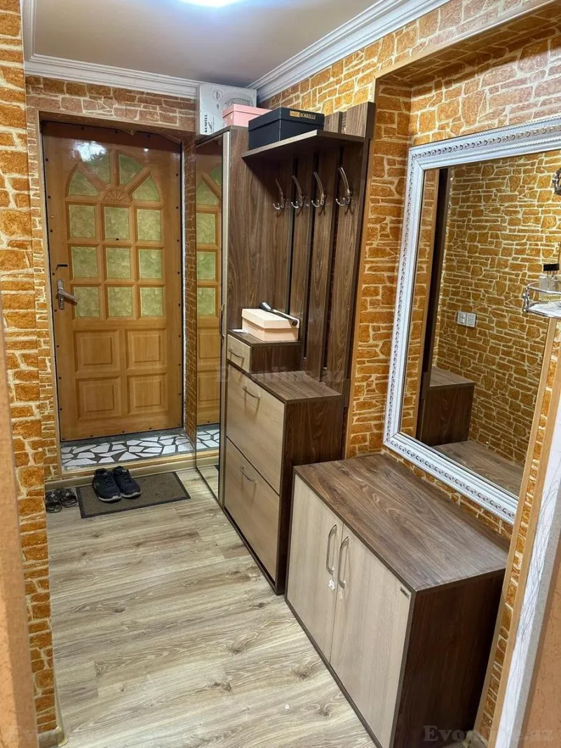 Kirayə verilir 2 otaqlı Mənzil Köhnə tikili 50 m² Yasamal r. - şəkil 14