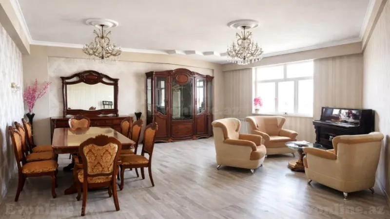 Satılır 4 otaqlı Mənzil Yeni tikili 200 m² Elmlər Akademiyası m.