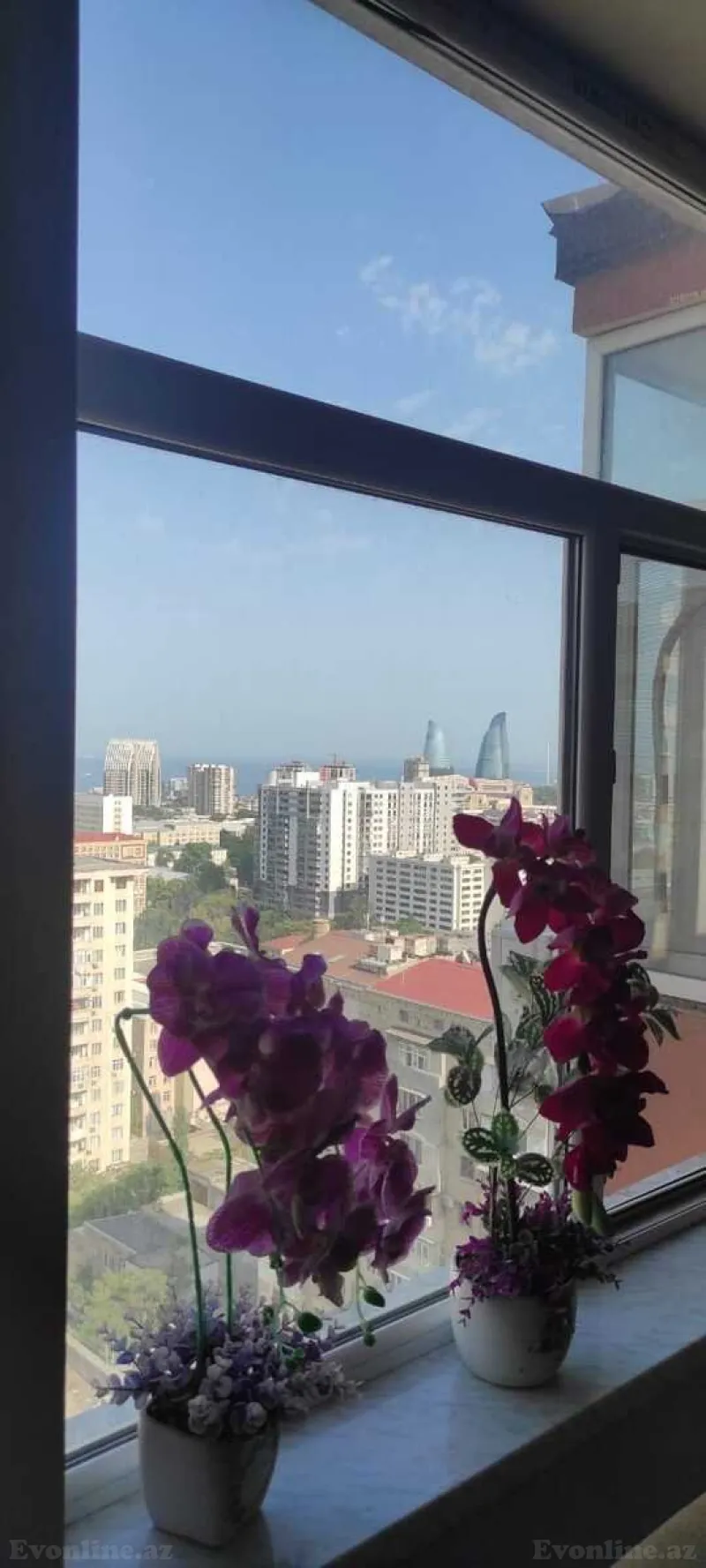 Satılır 4 otaqlı Mənzil Yeni tikili 200 m² Elmlər Akademiyası m. - şəkil 2