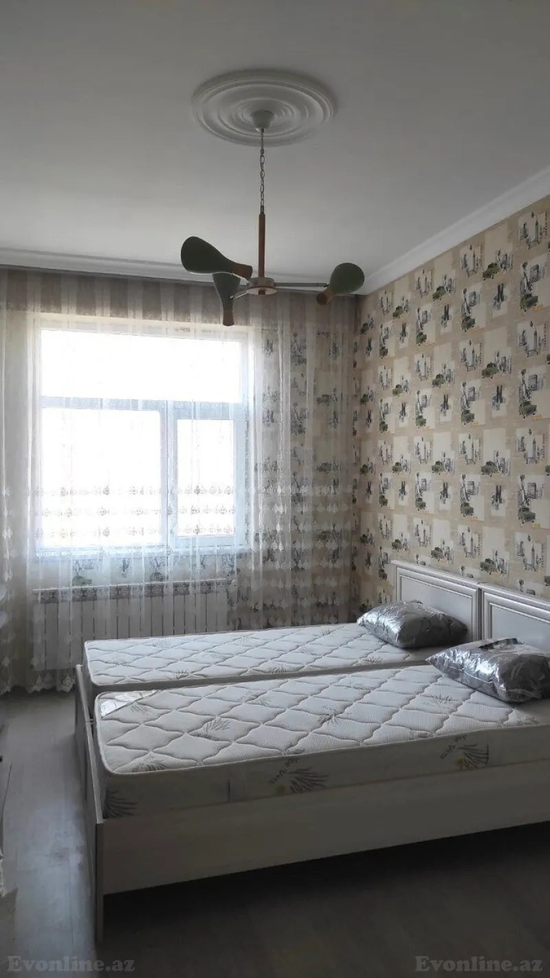 Satılır 4 otaqlı Mənzil Yeni tikili 200 m² Elmlər Akademiyası m. - şəkil 8