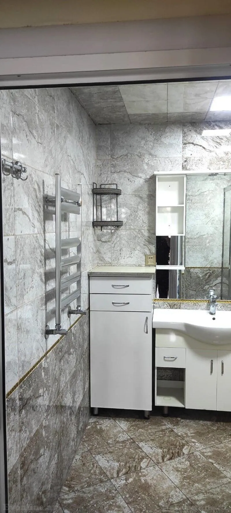 Satılır 4 otaqlı Mənzil Yeni tikili 200 m² Elmlər Akademiyası m. - şəkil 13