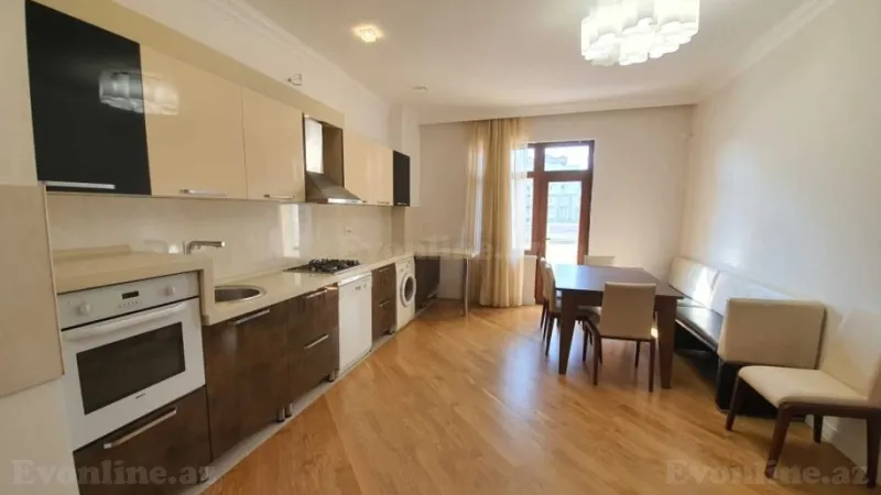 Kirayə verilir 4 otaqlı Mənzil Yeni tikili 200 m² Nərimanov r. - şəkil 8