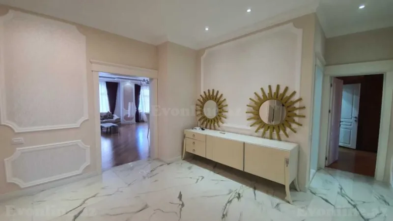 Kirayə verilir 4 otaqlı Mənzil Yeni tikili 200 m² Nərimanov r. - şəkil 12