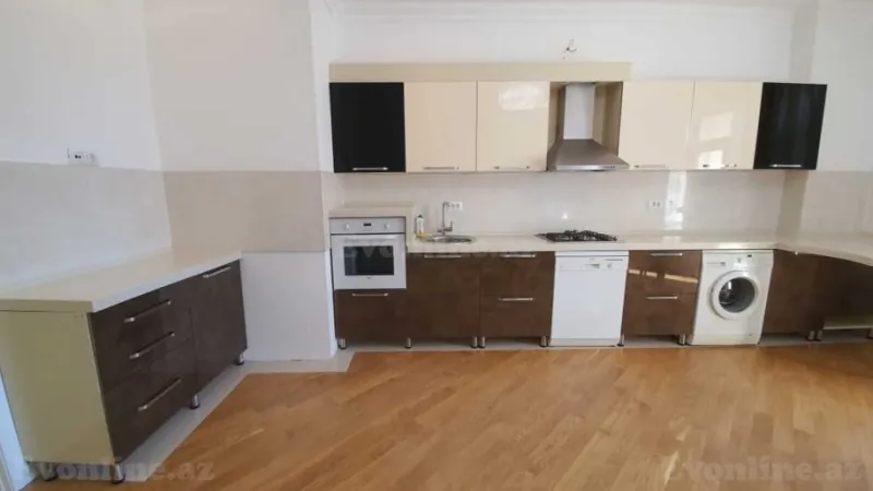 Kirayə verilir 4 otaqlı Mənzil Yeni tikili 200 m² Nərimanov r. - şəkil 13