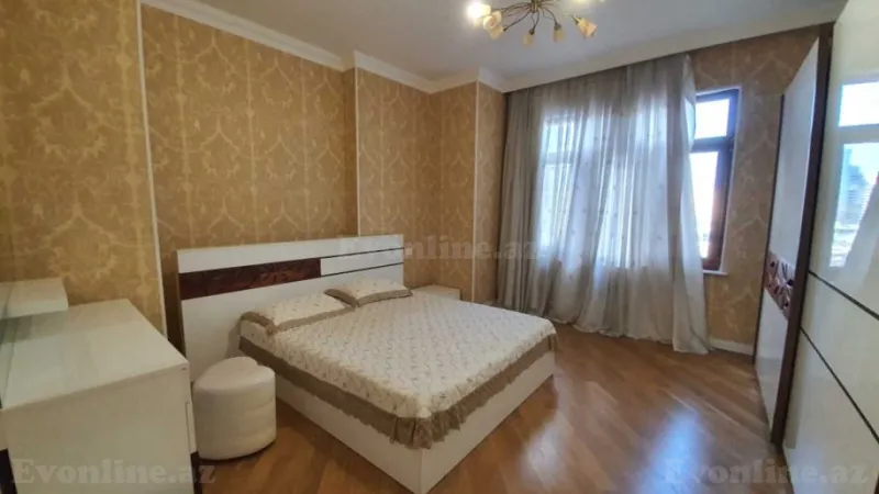 Kirayə verilir 4 otaqlı Mənzil Yeni tikili 200 m² Nərimanov r. - şəkil 21