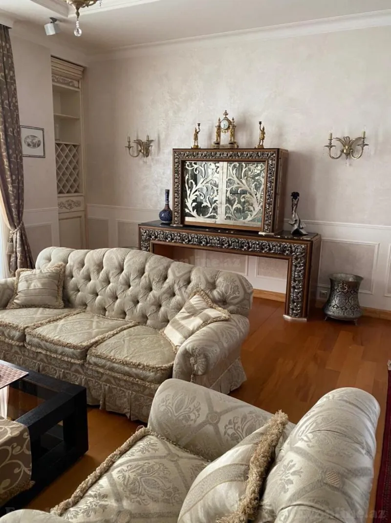 Kirayə verilir 3 otaqlı Mənzil Yeni tikili 200 m² 28 May m. - şəkil 3