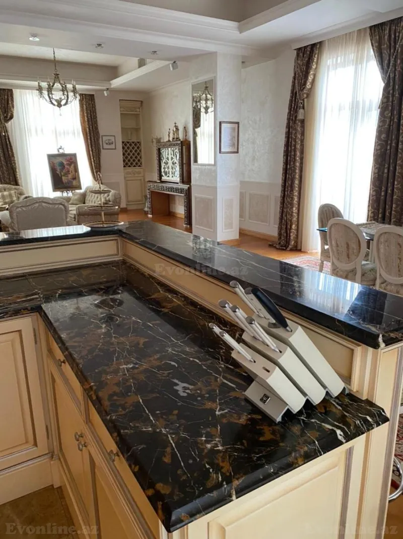 Kirayə verilir 3 otaqlı Mənzil Yeni tikili 200 m² 28 May m. - şəkil 10