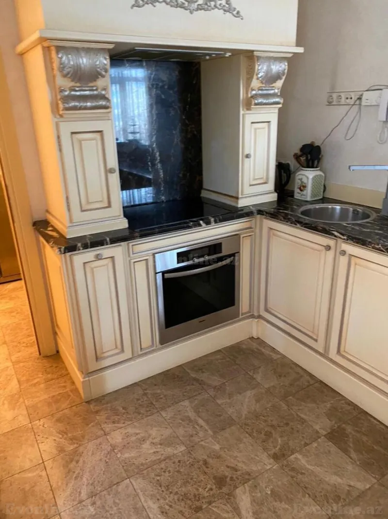 Kirayə verilir 3 otaqlı Mənzil Yeni tikili 200 m² 28 May m. - şəkil 13