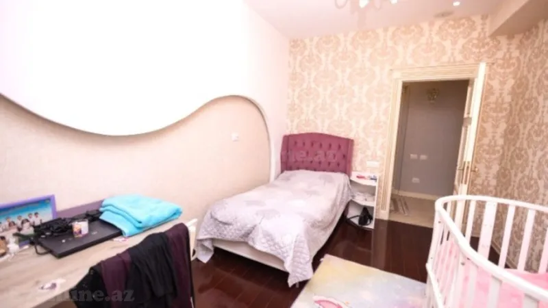 Satılır 4 otaqlı Mənzil Yeni tikili 210 m² Nərimanov r. - şəkil 12