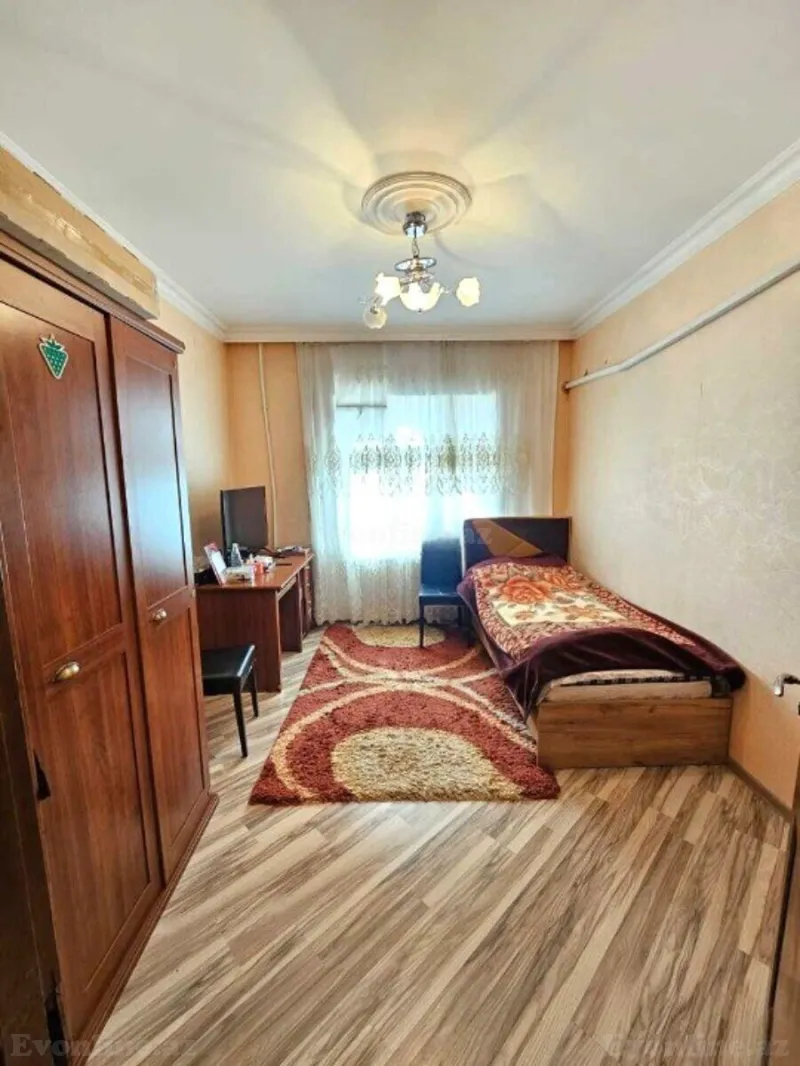 Satılır 5 otaqlı Mənzil Köhnə tikili 120 m² 20 Yanvar m. - şəkil 3