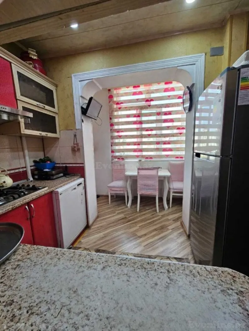 Satılır 5 otaqlı Mənzil Köhnə tikili 120 m² 20 Yanvar m. - şəkil 8