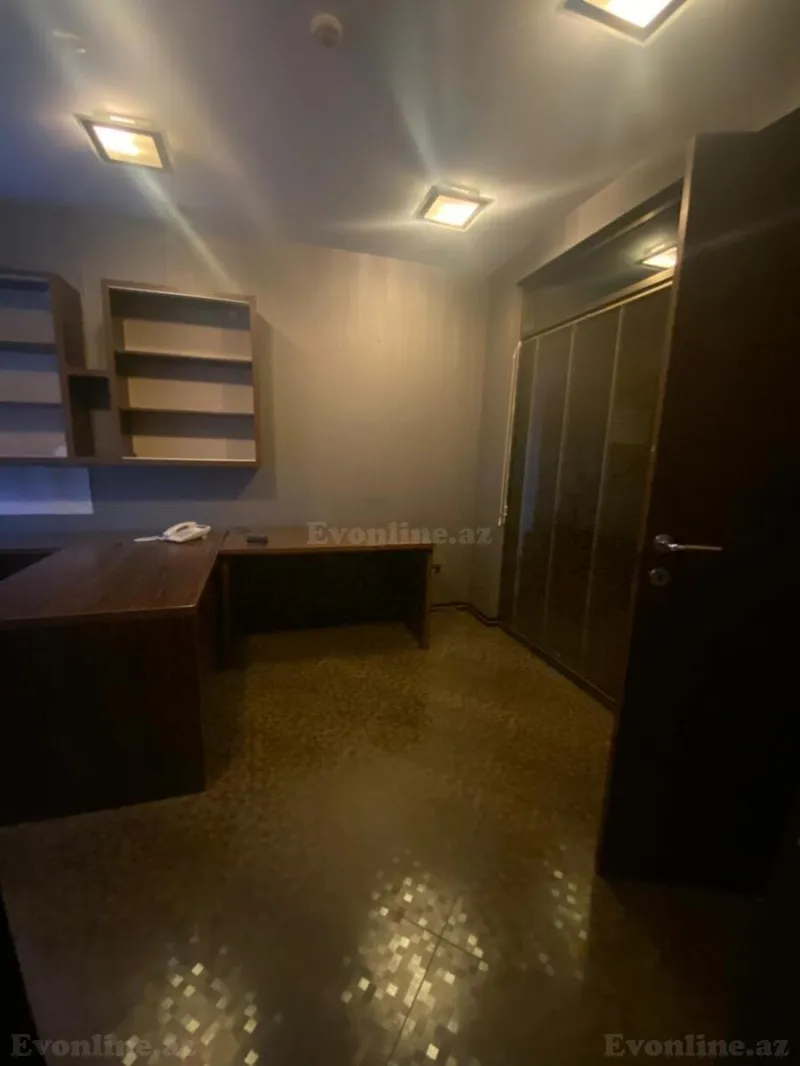 Kirayə verilir Ofis 280 m² 28 May m. - şəkil 5