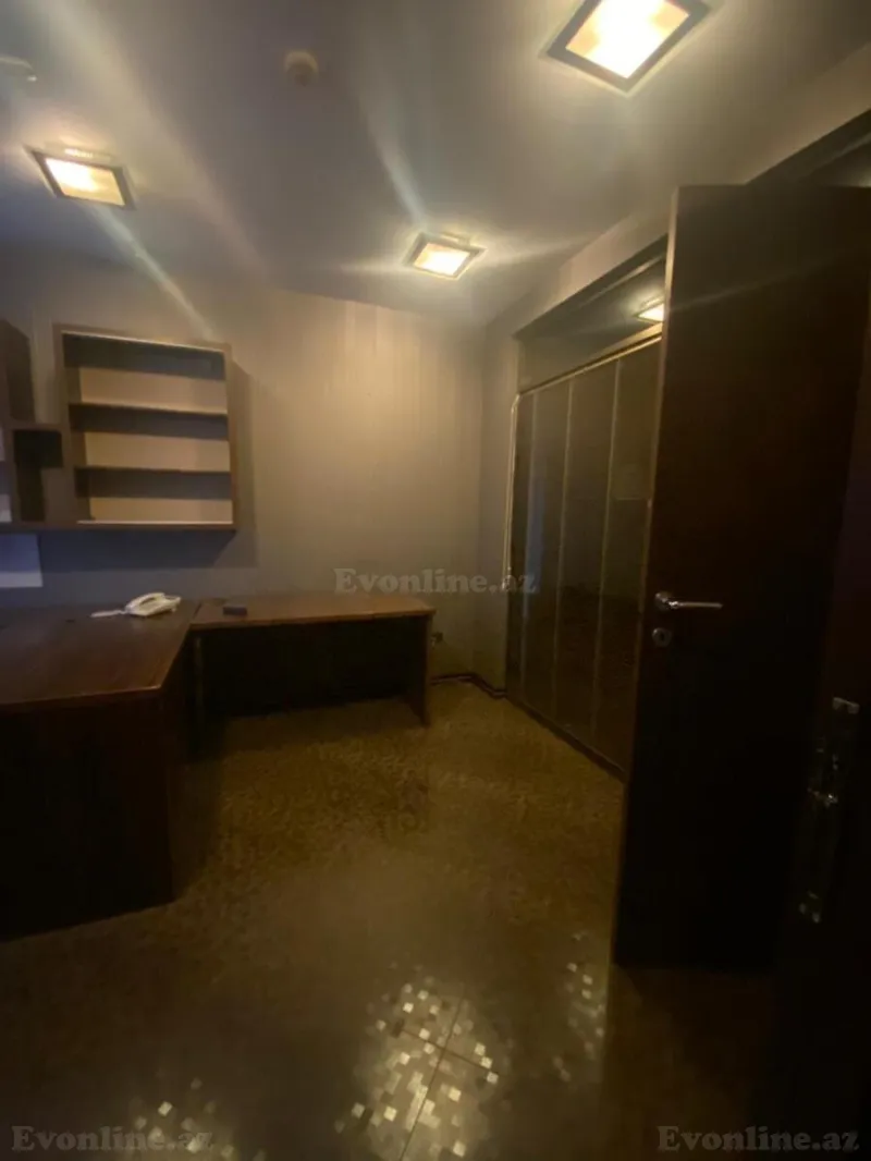 Kirayə verilir Ofis 280 m² 28 May m. - şəkil 15