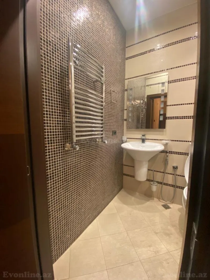 Kirayə verilir Ofis 280 m² 28 May m. - şəkil 21