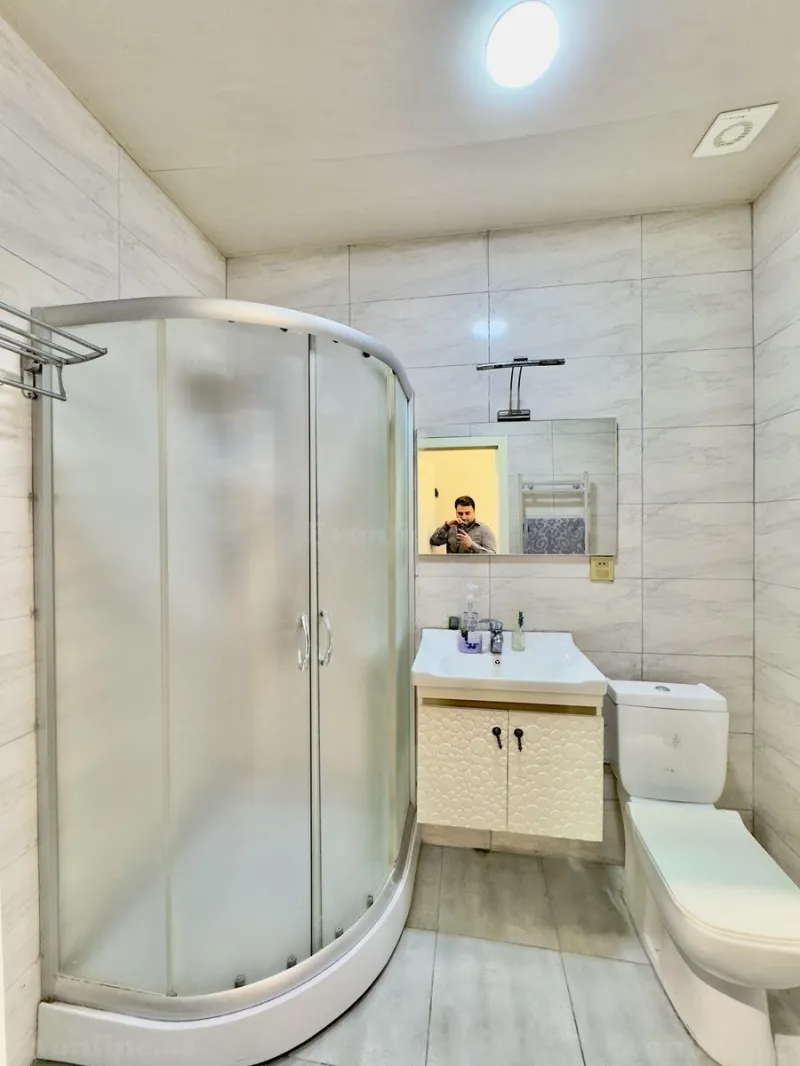 Satılır 2 otaqlı Mənzil Yeni tikili 65 m² Elmlər Akademiyası m. - şəkil 9