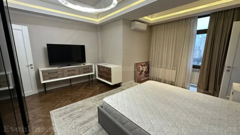 Satılır 4 otaqlı Mənzil Yeni tikili 224 m² Elmlər Akademiyası m. - şəkil 17