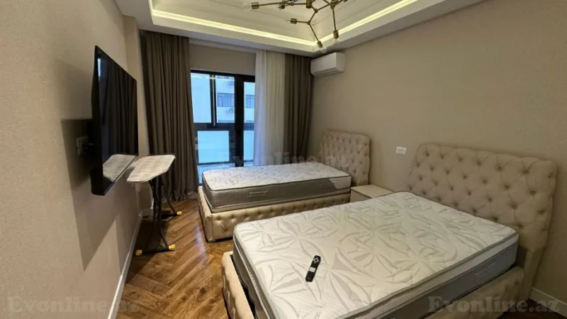 Satılır 4 otaqlı Mənzil Yeni tikili 224 m² Elmlər Akademiyası m. - şəkil 20