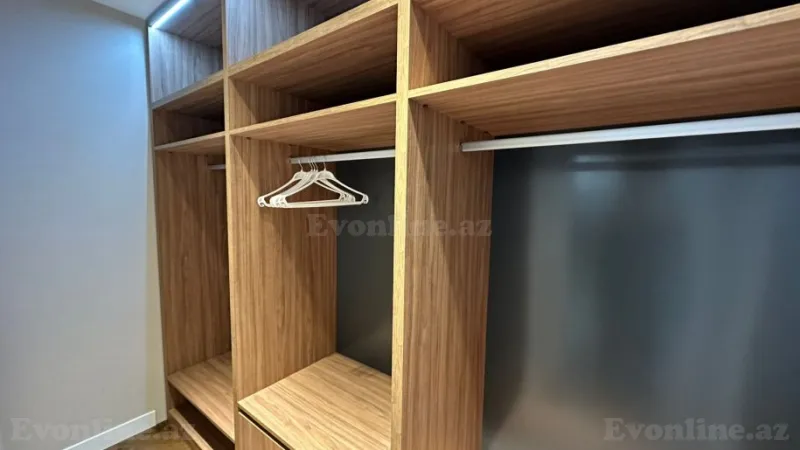 Satılır 4 otaqlı Mənzil Yeni tikili 224 m² Elmlər Akademiyası m. - şəkil 23