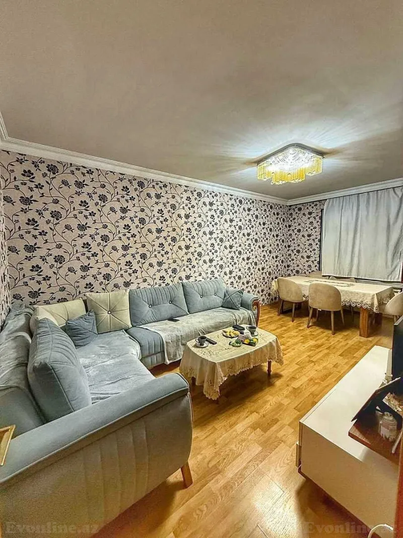 Satılır 3 otaqlı Mənzil Köhnə tikili 85 m² Suraxanı r.