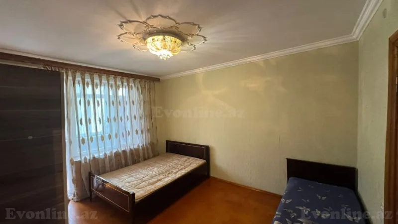 Satılır 3 otaqlı Mənzil Köhnə tikili 90 m² Xalqlar Dostluğu m. - şəkil 3