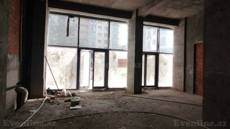 Kirayə verilir Obyekt 166 m² 28 May m.