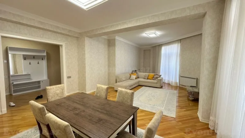 Kirayə verilir 3 otaqlı Mənzil Yeni tikili 160 m² Xətai r. - şəkil 2