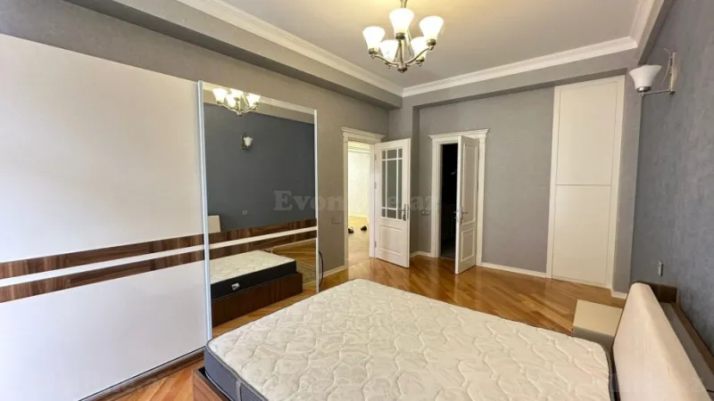 Kirayə verilir 3 otaqlı Mənzil Yeni tikili 160 m² Xətai r. - şəkil 7