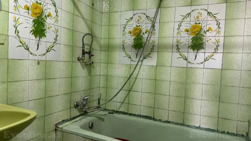 Kirayə verilir 2 otaqlı Mənzil Köhnə tikili 65 m² 3-cü mikrorayon - şəkil 7