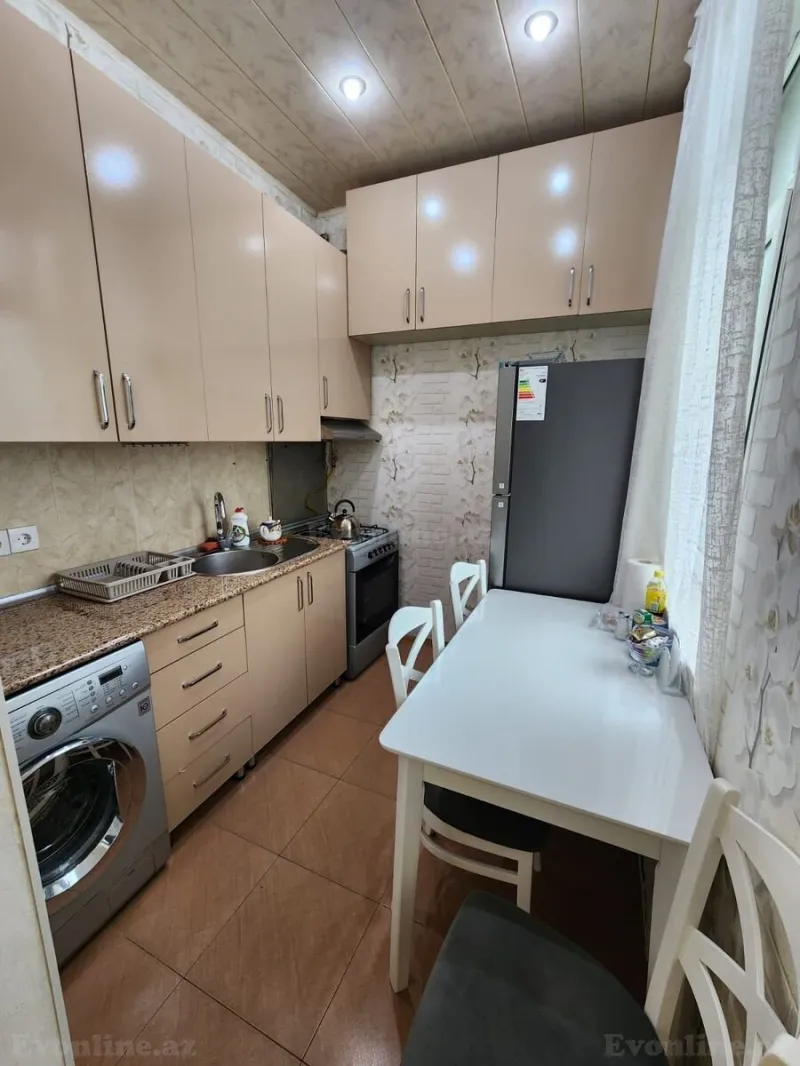 Kirayə verilir 2 otaqlı Mənzil Köhnə tikili 50 m² Nizami m. - şəkil 2