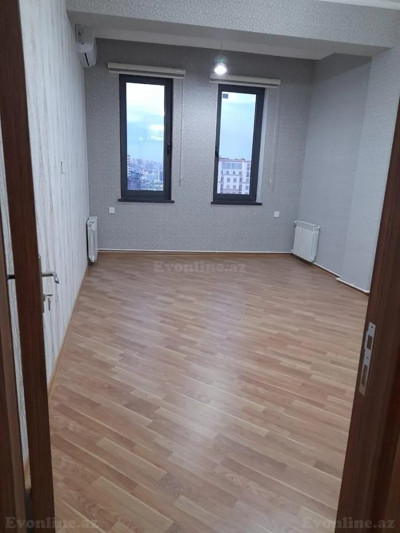Kirayə verilir Ofis 70 m² Səbail r.