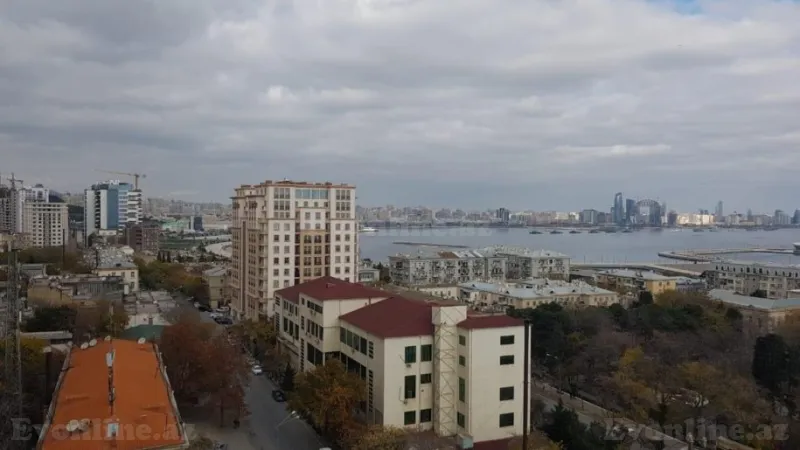 Kirayə verilir Ofis 70 m² Səbail r. - şəkil 9