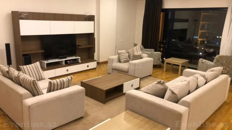 Kirayə verilir 4 otaqlı Mənzil Yeni tikili 240 m² 28 May m. - şəkil 3
